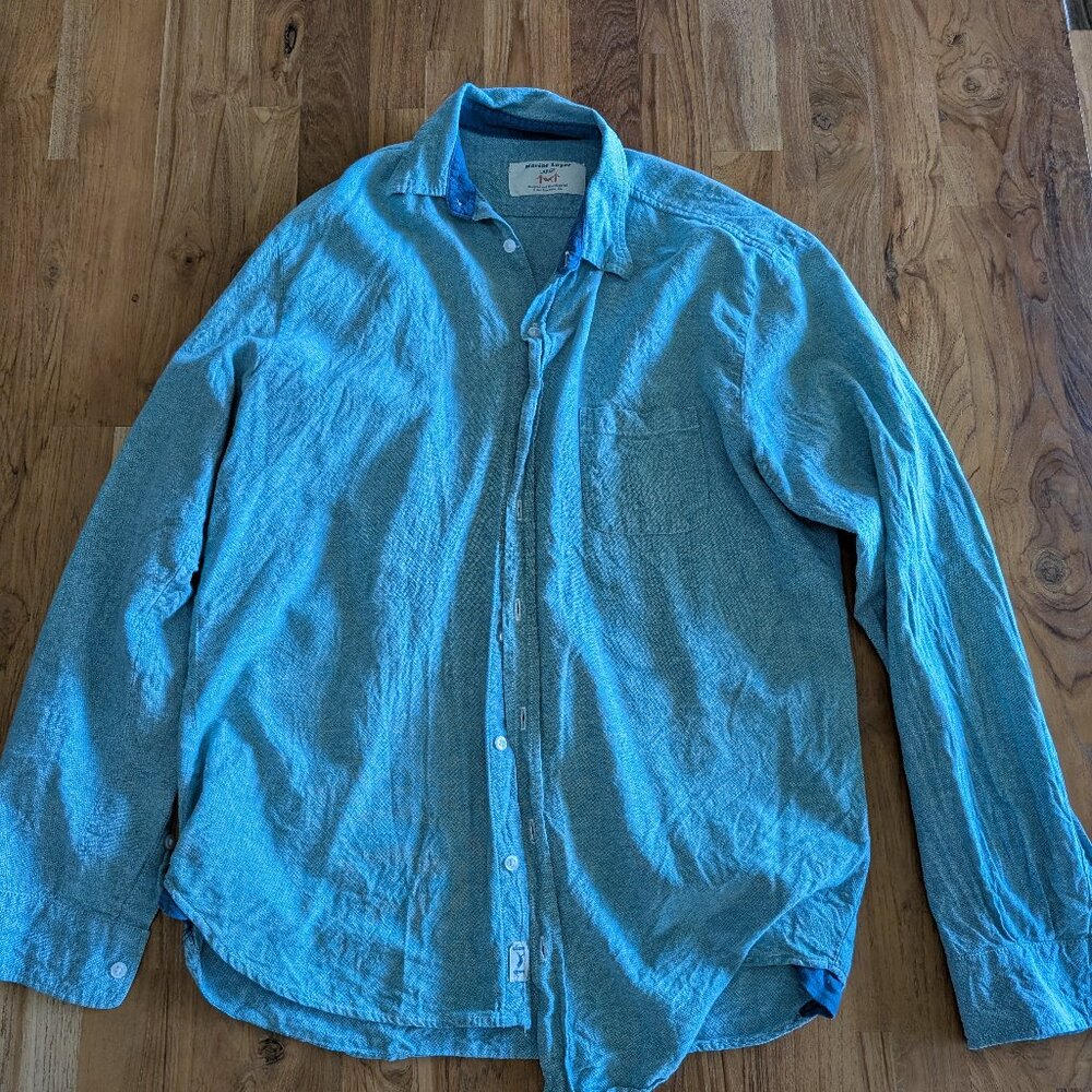 Marine Layer lightweight chambray shirt men's large